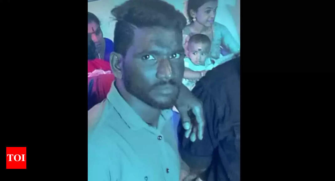 Man calls cops before he burns to death in Tamil Nadu