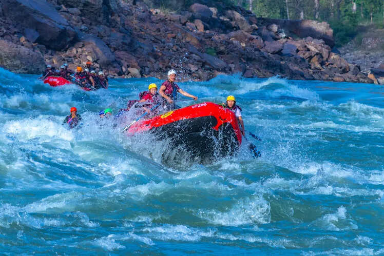 5 CRAZY ADVENTUROUS THINGS YOU MUST EXPERIENCE IN RISHIKESH!