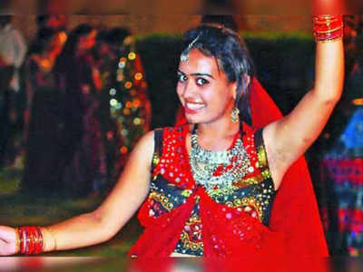 Navi Mumbai: Surge In Dandiya Venues Lead To Low Turnout At City's Navratri  Celebrations