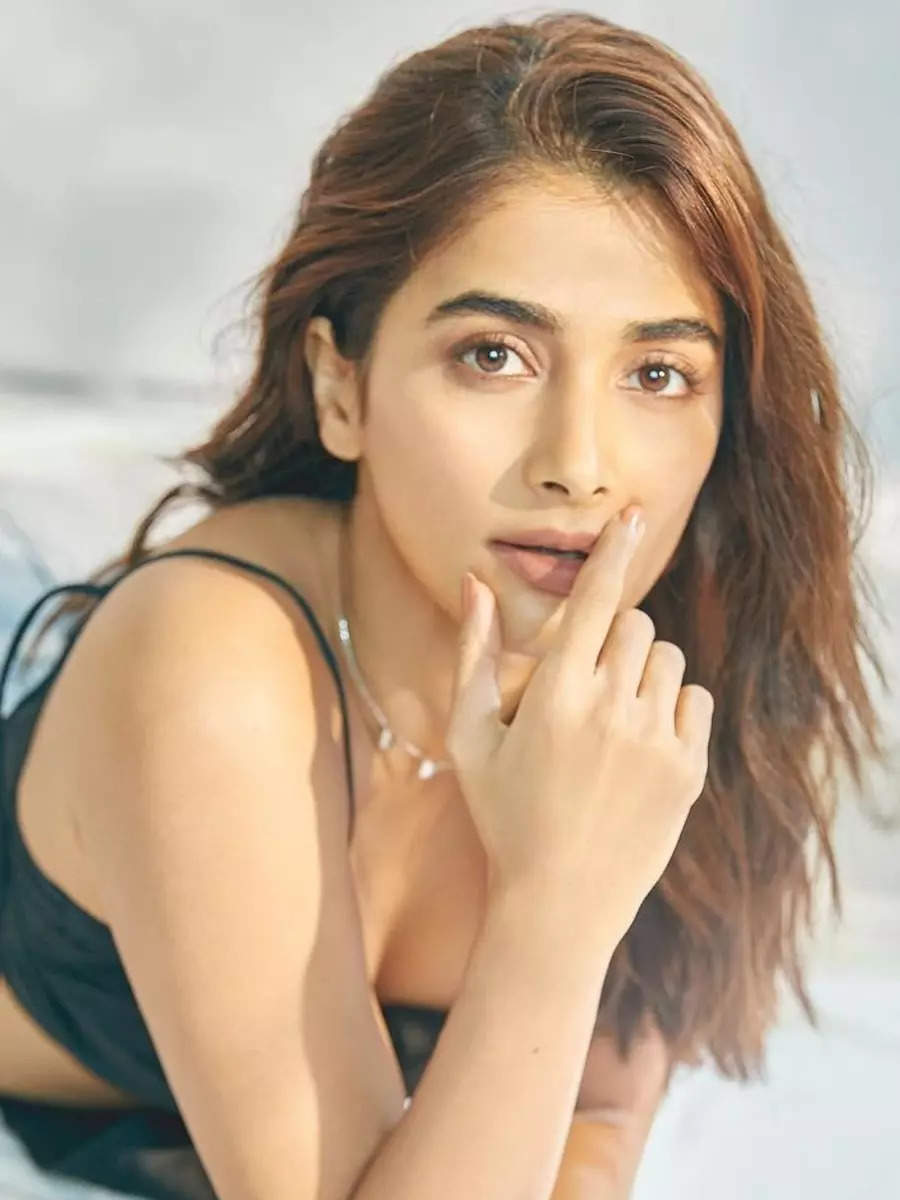 Pooja Hegde ups the heat in these fashionable pictures | Times of India