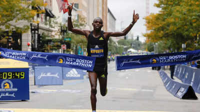 Kenya's Benson Kipruto wins Boston Marathon