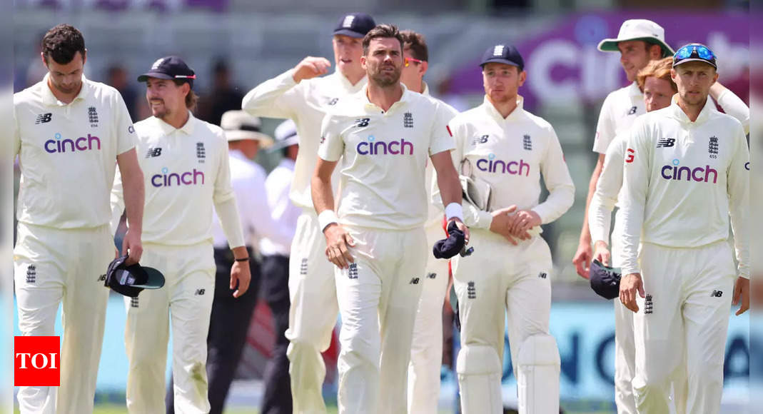 England players 'desperate' to go to Australia for Ashes: Woakes