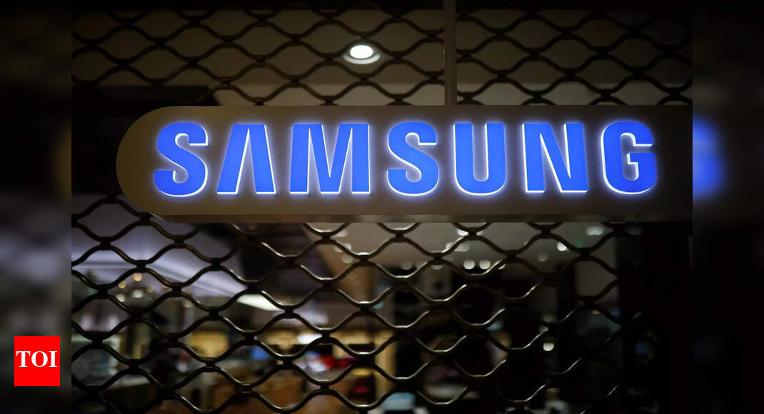 Samsung may go the ‘Apple way’ for its smartphones in future