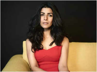 Nimrat Kaur Injures Her Leg | Hindi Movie News - Times Of India