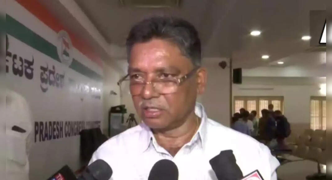 Cong spokesman, media coordinator link party unit chief to scam