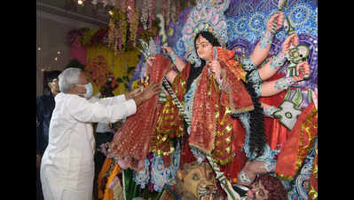 Bihar CM visits famous Sheetla Mata temple on Maha Ashthmi