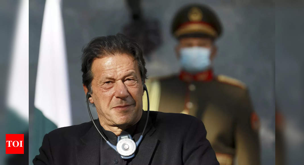 After row with army over new ISI chief, Imran govt says process is on – Times of India