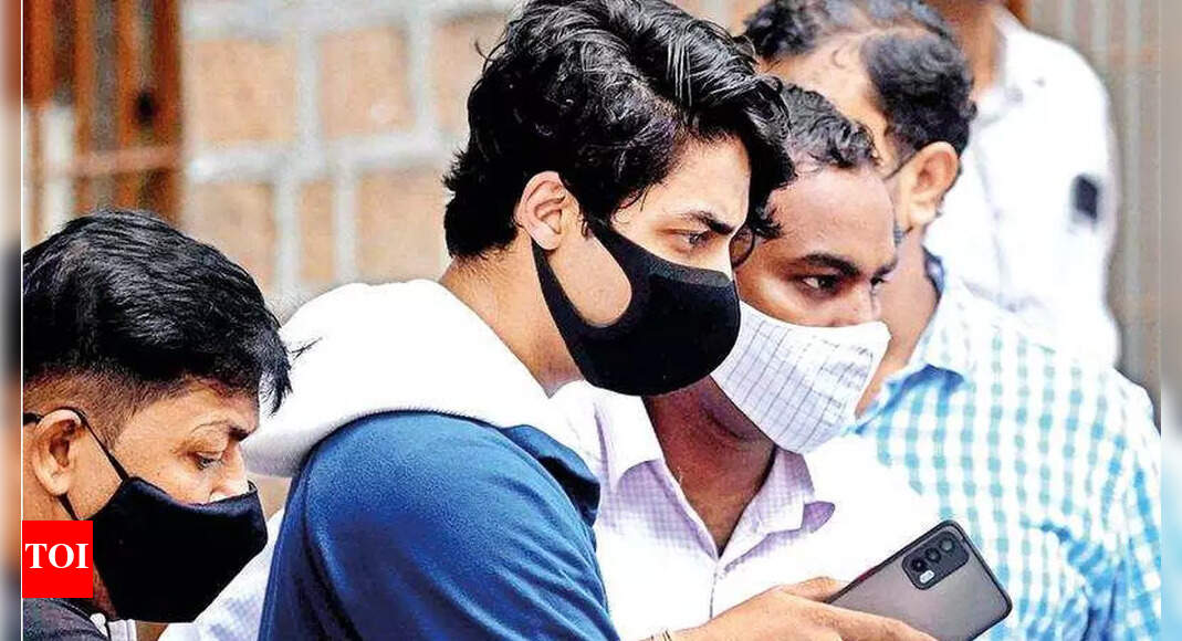 Aryan's bail plea adjourned, to be heard today 2