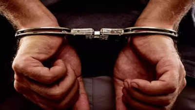 Two held in Delhi's Amar Colony for cooking up robbery story