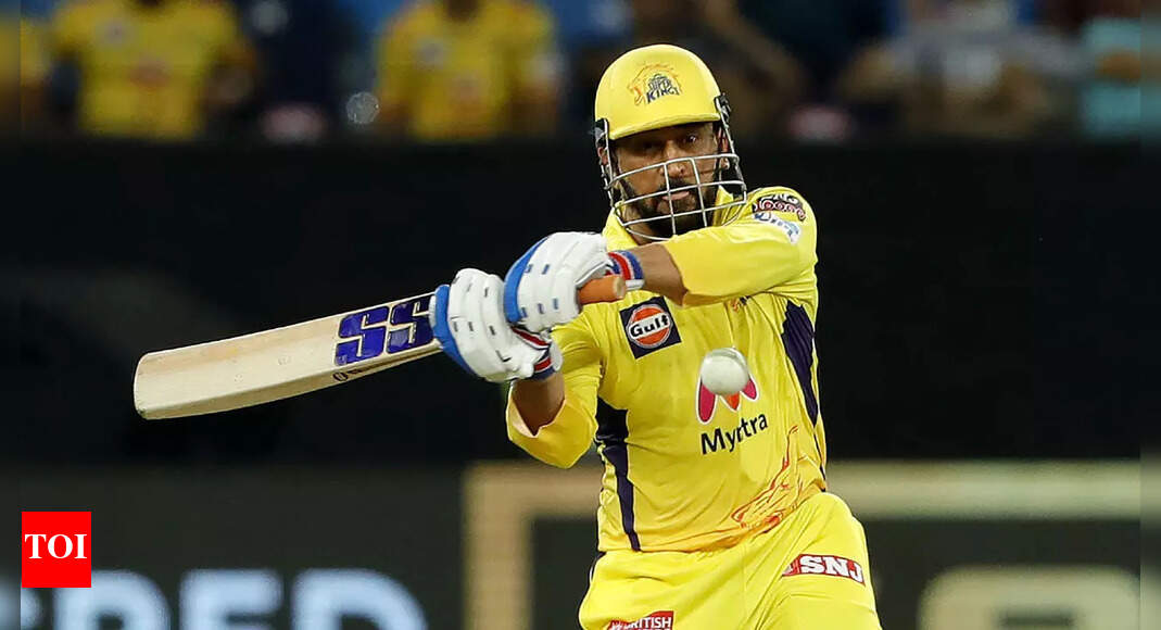 MS Dhoni has performed better than Eoin Morgan: Gambhir
