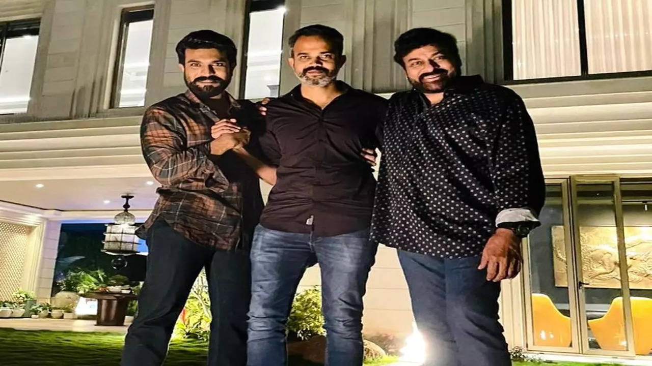 Prashanth Neel meets Chiranjeevi and Ram Charan for dinner | Telugu Movie  News - Times of India