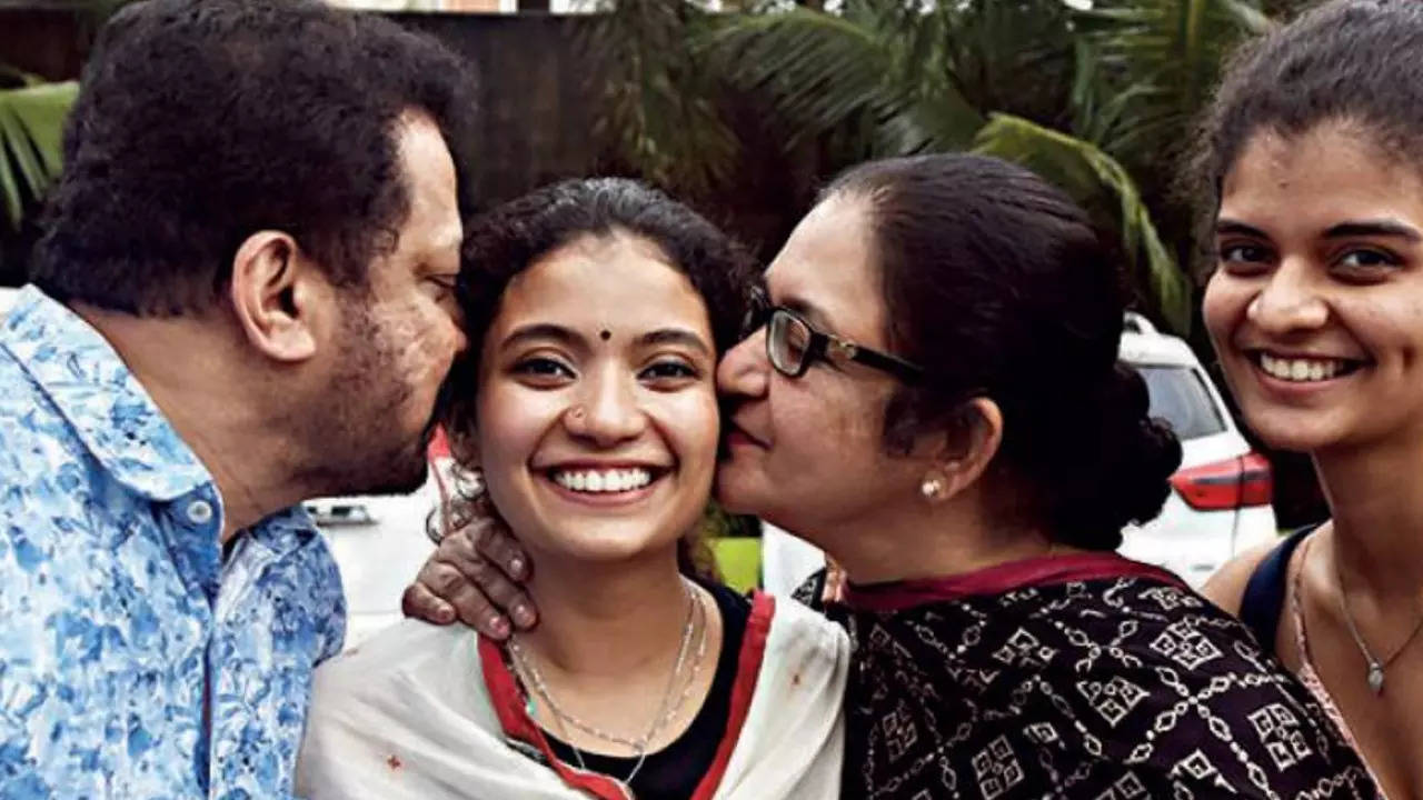 Kerala film awards: Two showstoppers & breaking the myth of the submissive  Indian wife | Thiruvananthapuram News - Times of India