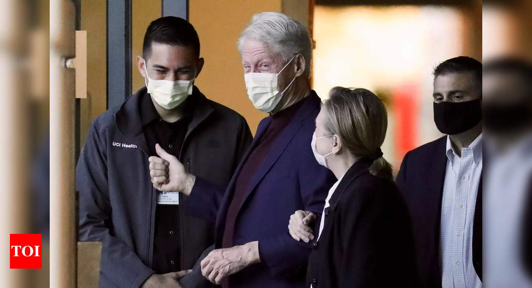 Bill Clinton back home after hospitalization from infection
