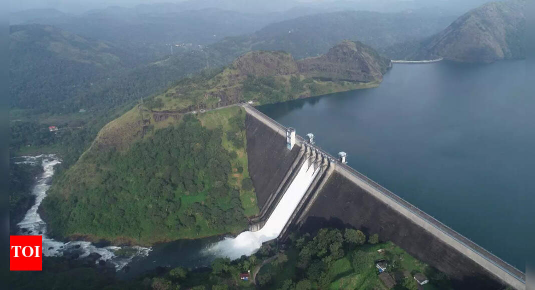 Kerala live: Toll rises to 22; Yellow alert in 11 districts