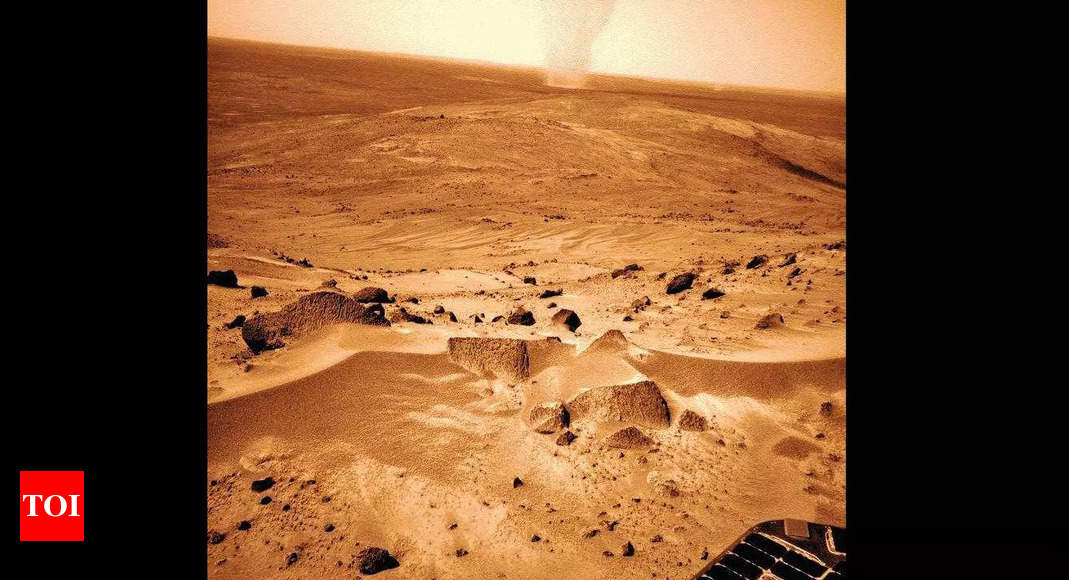 На марсе нет атмосферы. Атмосфера Марса. Антипарниковый эффект в атмосфере Марса. Антипарниковый эффект на Марсе. Газовая оболочка Марса.