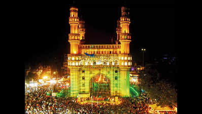 The king of carnivals comes to Charminar