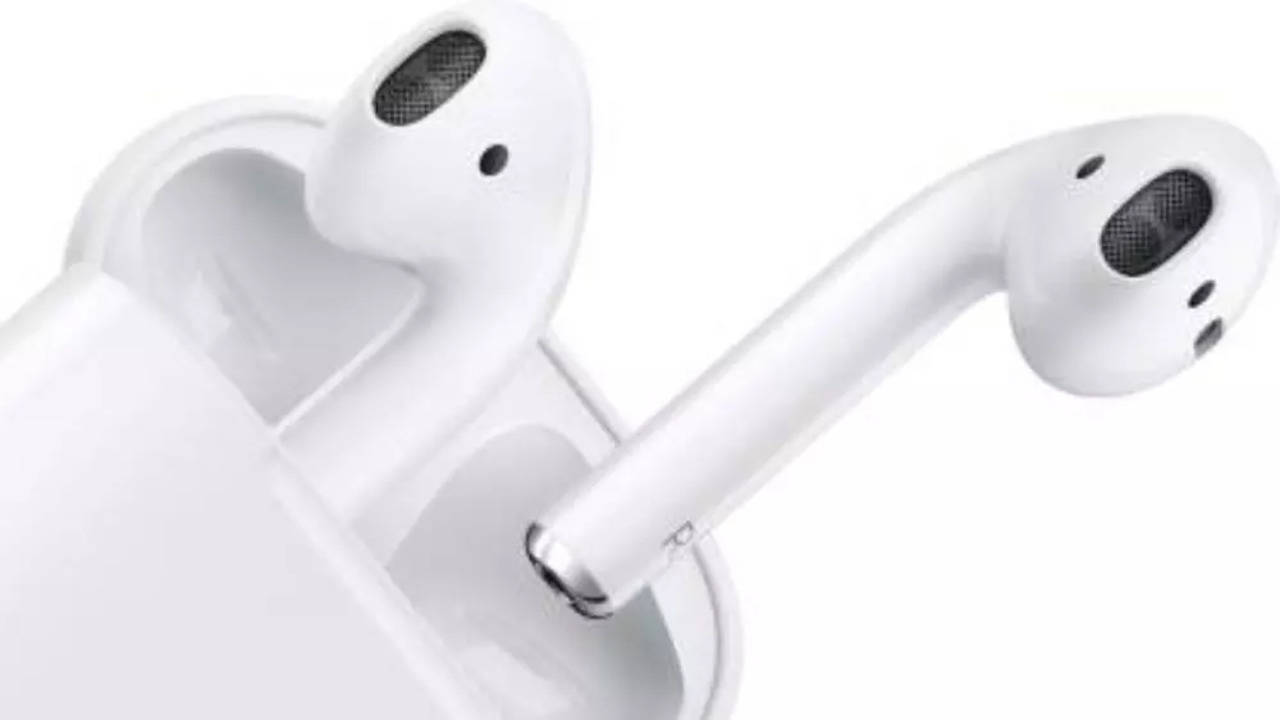Airpods in at full blast #college #collegelife #fyp