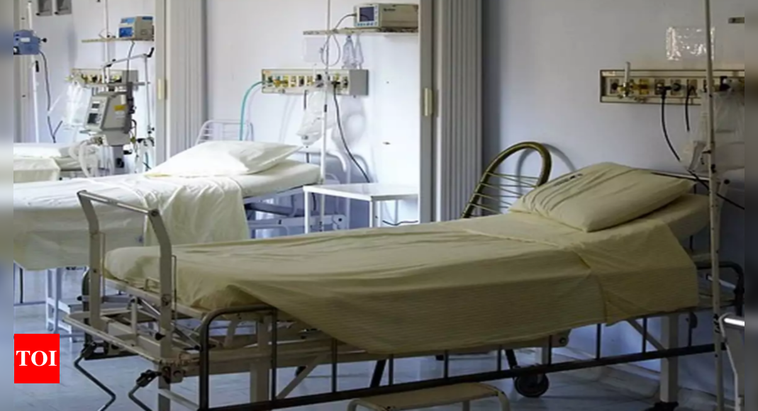 Kol: Covid wards fill up at private hospitals