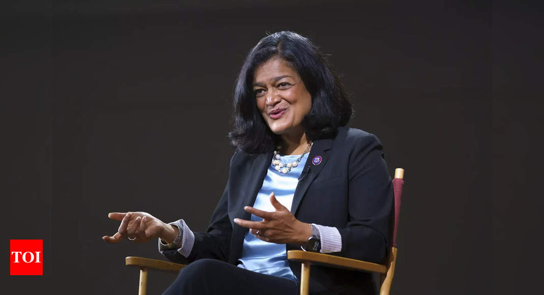 Indian-American lawmakers Pramila Jayapal, Ro Khanna meet President Biden on progressive agenda