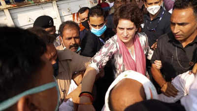 Priyanka Gandhi allowed to proceed to Agra after being briefly stopped by UP police