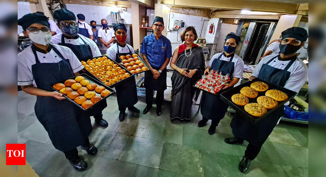 AISSMS hotel management students bake 15 varieties of breads for World Bread Day