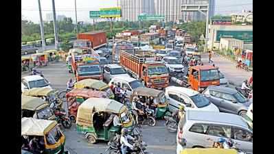 NH-9 diversions for Ganga water pipeline maintenance choke Ghaziabad