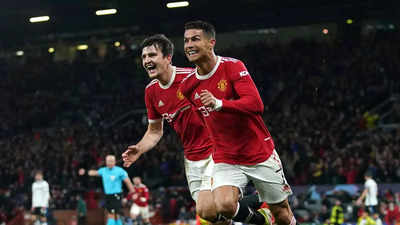 Champions League Cristiano Ronaldo Saves Manchester United Again As Chelsea Cruise And Barcelona Win To Stay Alive Football News Times Of India