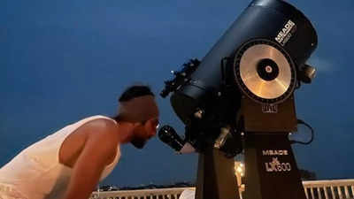 Ayushmann Khurrana watches Jupiter’s four moons through a telescope, reminds netizens of Sushant Singh Rajput