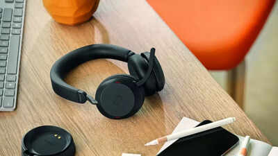 Jabra Evolve2 75 wireless headphones 