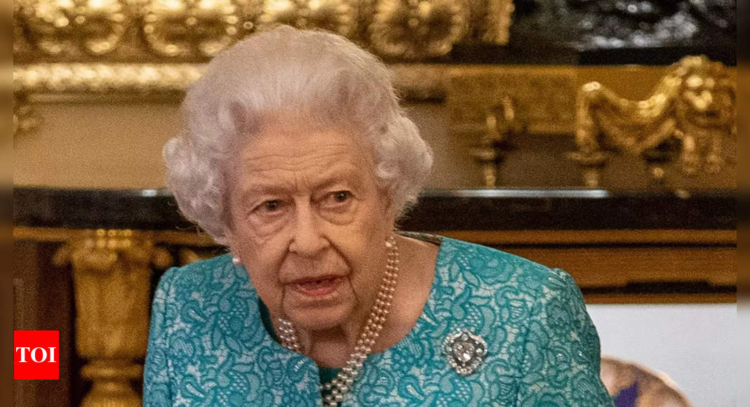 queen-queen-elizabeth-ii-spent-night-in-hospital-for-tests-palace-times-of-india