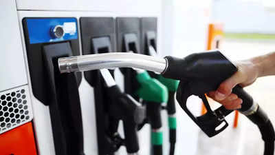 Maharashtra: Petrol hits Rs 112; Congress to protest fuel price rise