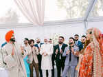 Dreamy pictures from 'Gaal Ni Kadni' singer Parmish Verma & Geet Grewal's wedding ceremonies!