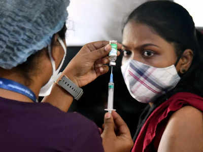 Maharashtra govt plans special vax drive for college students from October 25