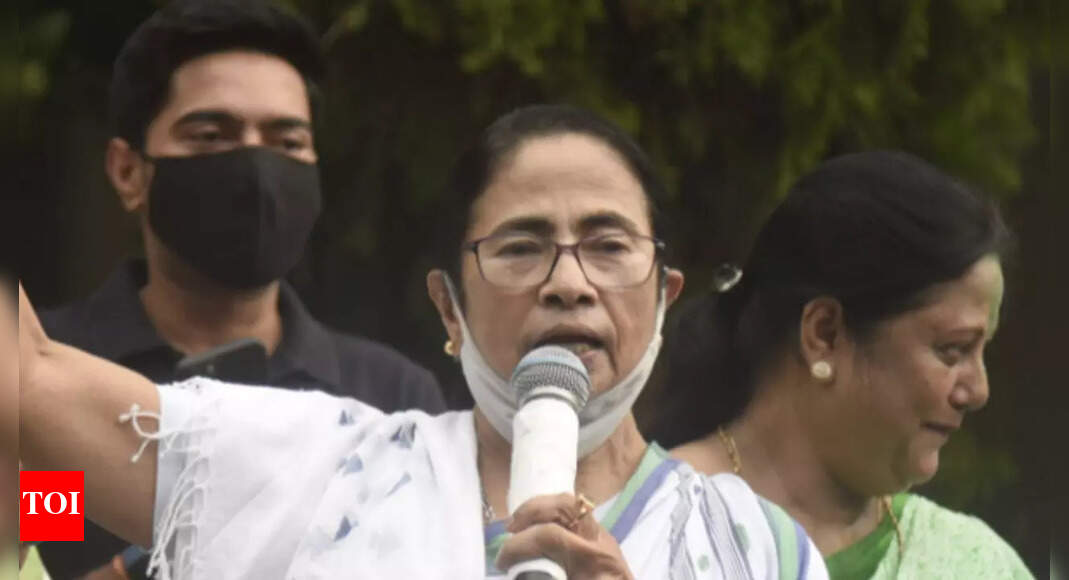 Mamata urges parties to join TMC in defeating BJP