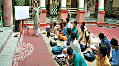 Kolkata: Workshop for priests on Kali Puja rituals