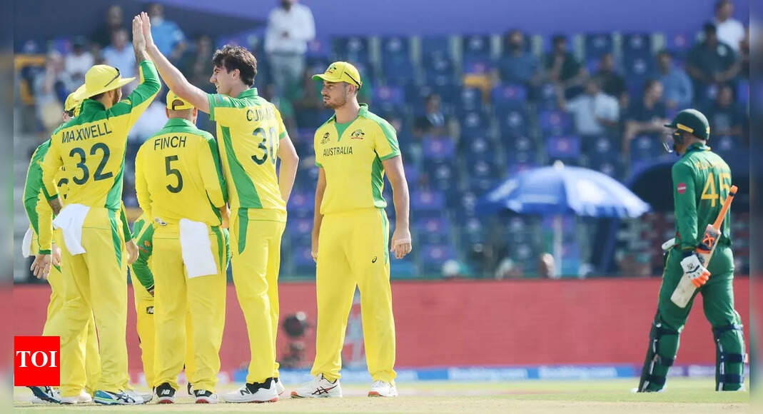 T20 World Cup Live: SA off to shaky start vs Australia
