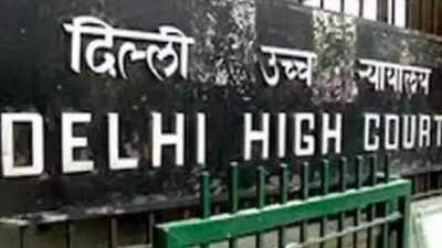 Delhi HC dismisses bail pleas of CBI official, lawyer in corruption case against Anil Deshmukh