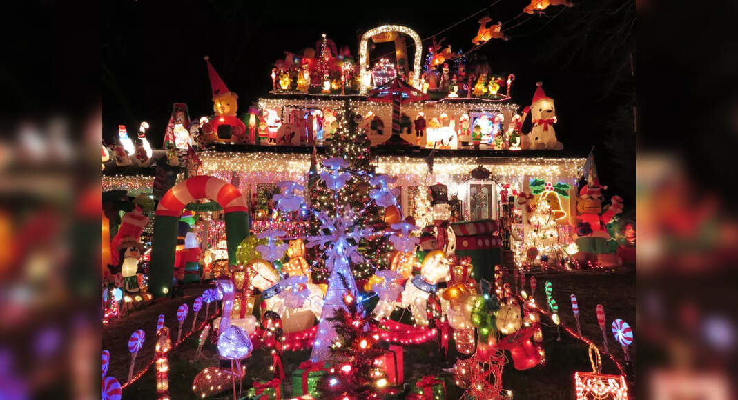Mount Vernon Christmas Light Fight 2022 Visit Virginia For A Truly Historic Holiday Experience | Times Of India  Travel