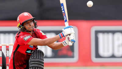 Women S Big Bash League Harmanpreet Kaur Stars In Melbourne Renegades Win Cricket News Times Of India