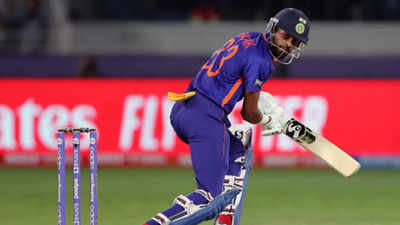 T20 World Cup: Hardik Pandya injures shoulder while batting, sent for precautionary scans