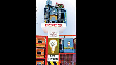Space crunch: BSES mounts power sub-station on a pillar in Delhi