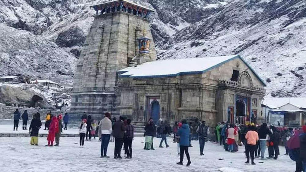 Photos of Kedarnath Dham wrapped in blanket of snow | The Times of India