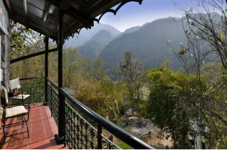 Glasshouse on the Ganges
