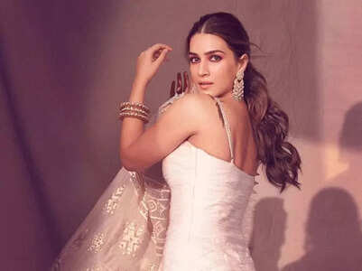 Most stylish looks of Kriti Sanon