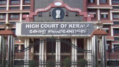 Kerala HC upholds order banning entry of unvaccinated to educational institutions