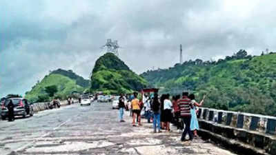 Maximum accidents reported near Khopoli on old Mumbai-Pune highway