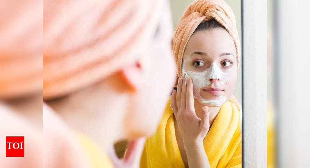 Salicylic acid face mask to fight acne Times of India