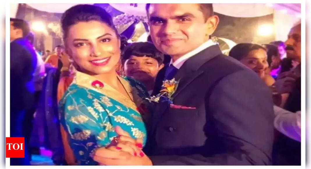 Wankhede’s wife lashes out at NCP leader Nawab Malik
