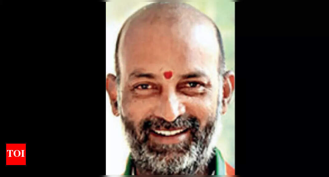 In last stretch, Bandi Sanjay Kumar sets eyes on better voter turnout ...