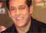 Salman Khan's hunger drives him to eat 3 samosas in one go - Exclusive!